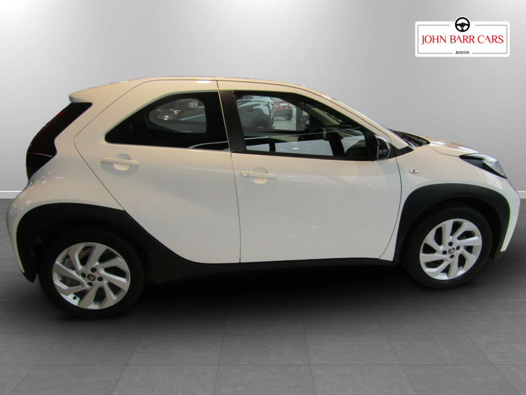 Toyota Aygo X 1.0 Vvt-i Pure White #6