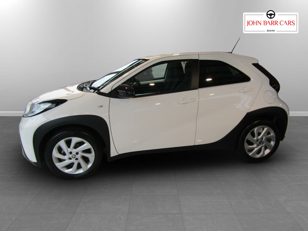 Toyota Aygo X 1.0 Vvt-i Pure White #2
