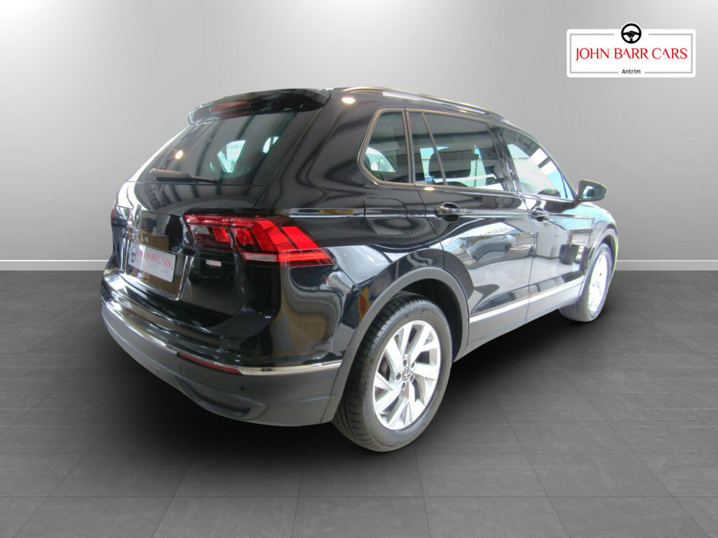 Volkswagen Tiguan 2.0 Tdi Life Black #5