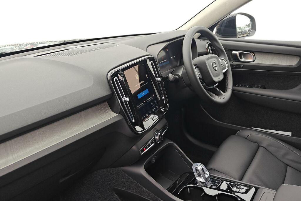 Volvo XC40 2.0 B3p Ultra Dark Grey #2