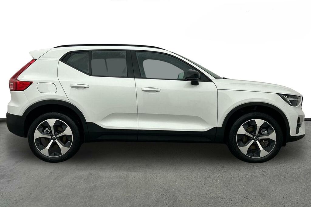 Volvo XC40 2.0 B3p Plus Dark SM75VXC White #4
