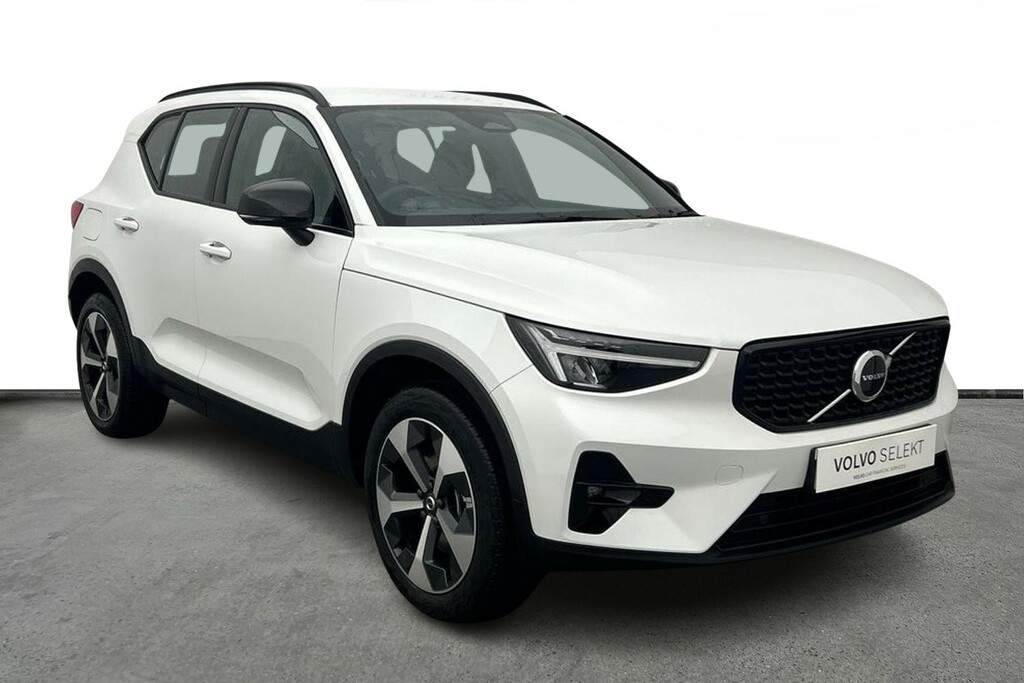Volvo XC40 2.0 B3p Plus Dark White