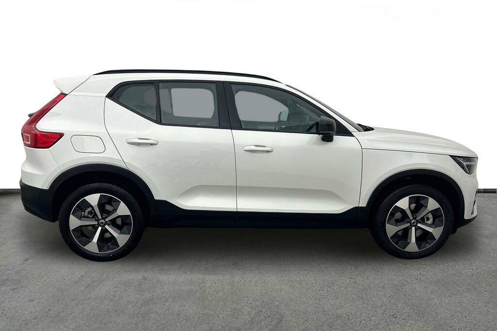 Volvo XC40 2.0 B3p Plus Dark SM75OWJ White #4
