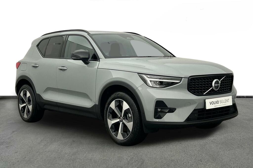 Volvo XC40 2.0 B3p Plus Dark Grey