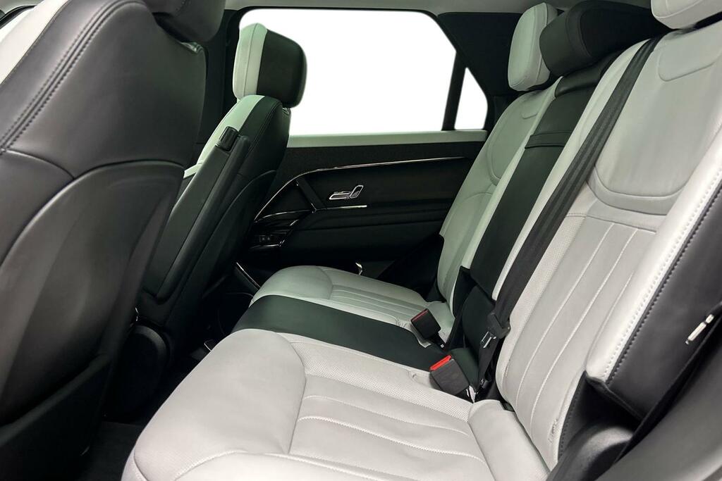 Land Rover Range Rover Sport P440e Dynamic Se Red #4