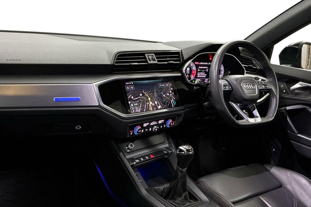 Audi Q3 35 Tfsi Edition 1 SV20VUC Black #2