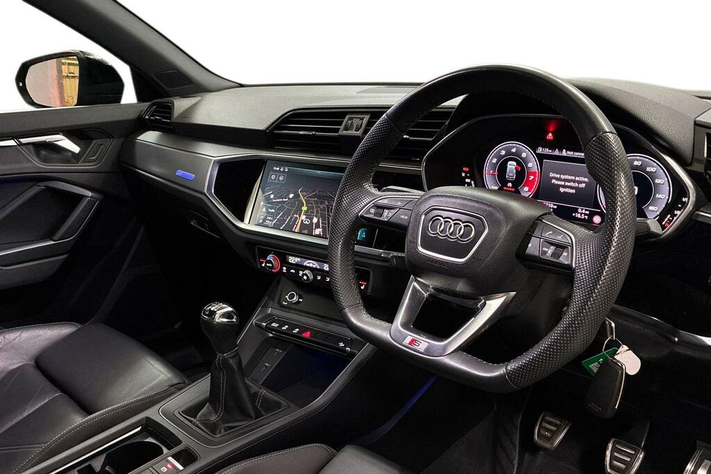 Audi Q3 35 Tfsi Edition 1 SV20VUC Black #6