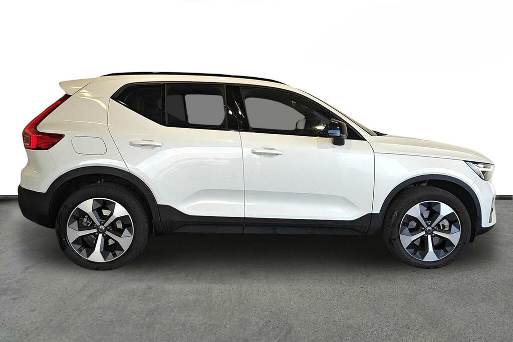 Volvo XC40 2.0 B3p Plus Dark White #4