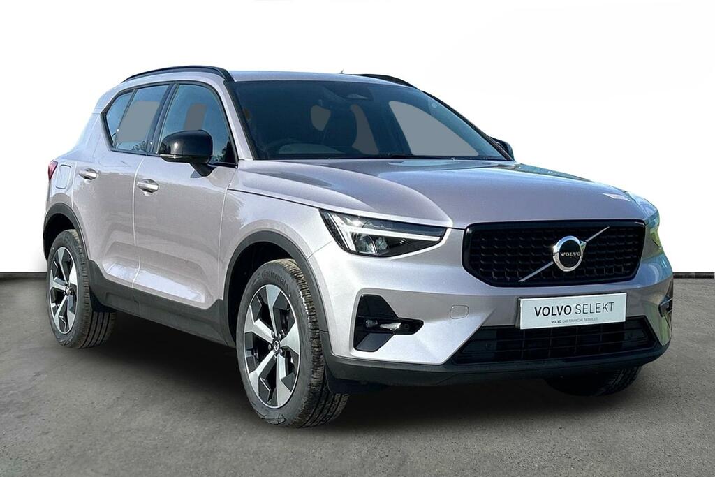 Volvo XC40 2.0 B3p Plus Dark Silver
