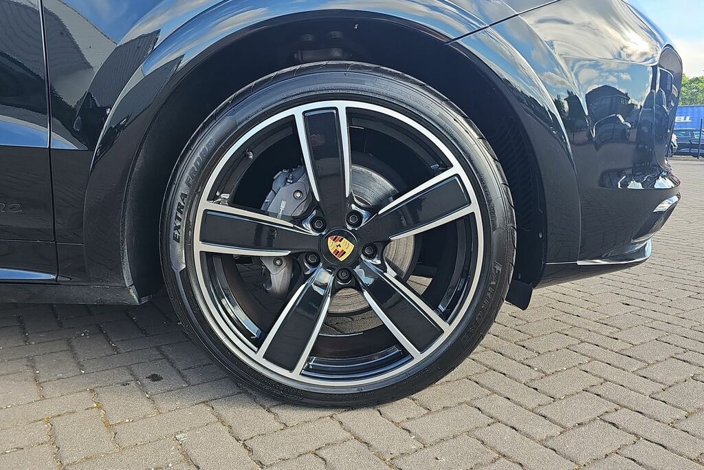 Porsche Cayenne Tiptronic S Black #5