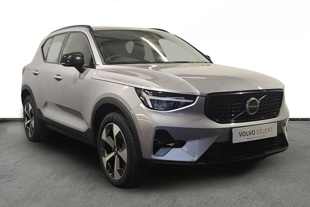 Volvo XC40 2.0 B3p Plus Dark Silver