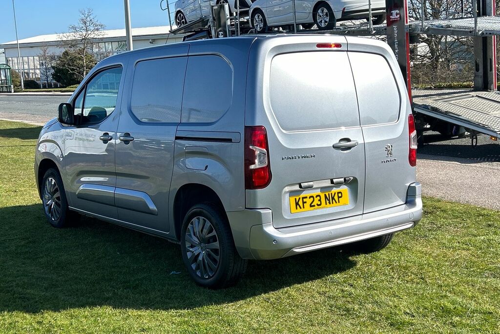 Peugeot Partner 1000 1.5 Bluehdi 100 Asphalt Premium Van KF23NKP Grey #3