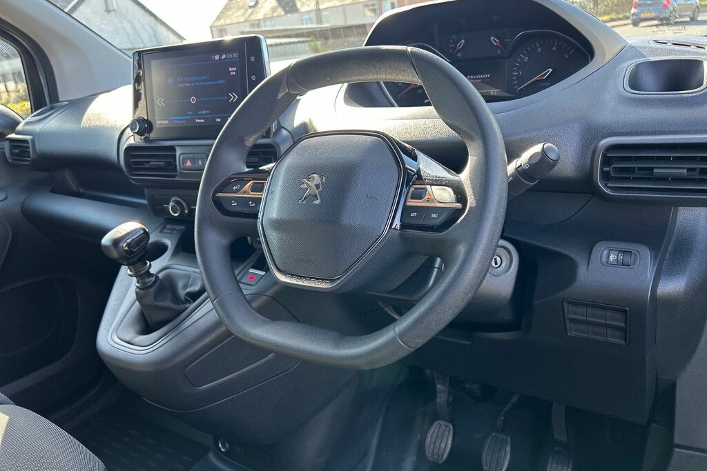 Peugeot Partner 1000 1.5 Bluehdi 100 Asphalt Premium Van KF23NKP Grey #6