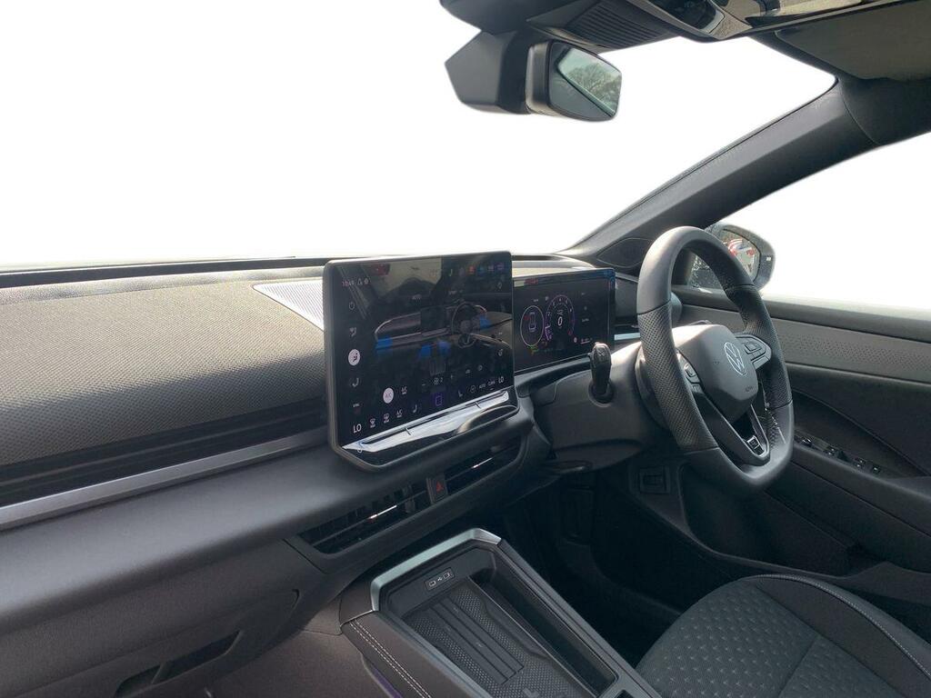 Volkswagen T-Roc 1.5 Etsi 150 R-line Dsg SY26GUJ White #2