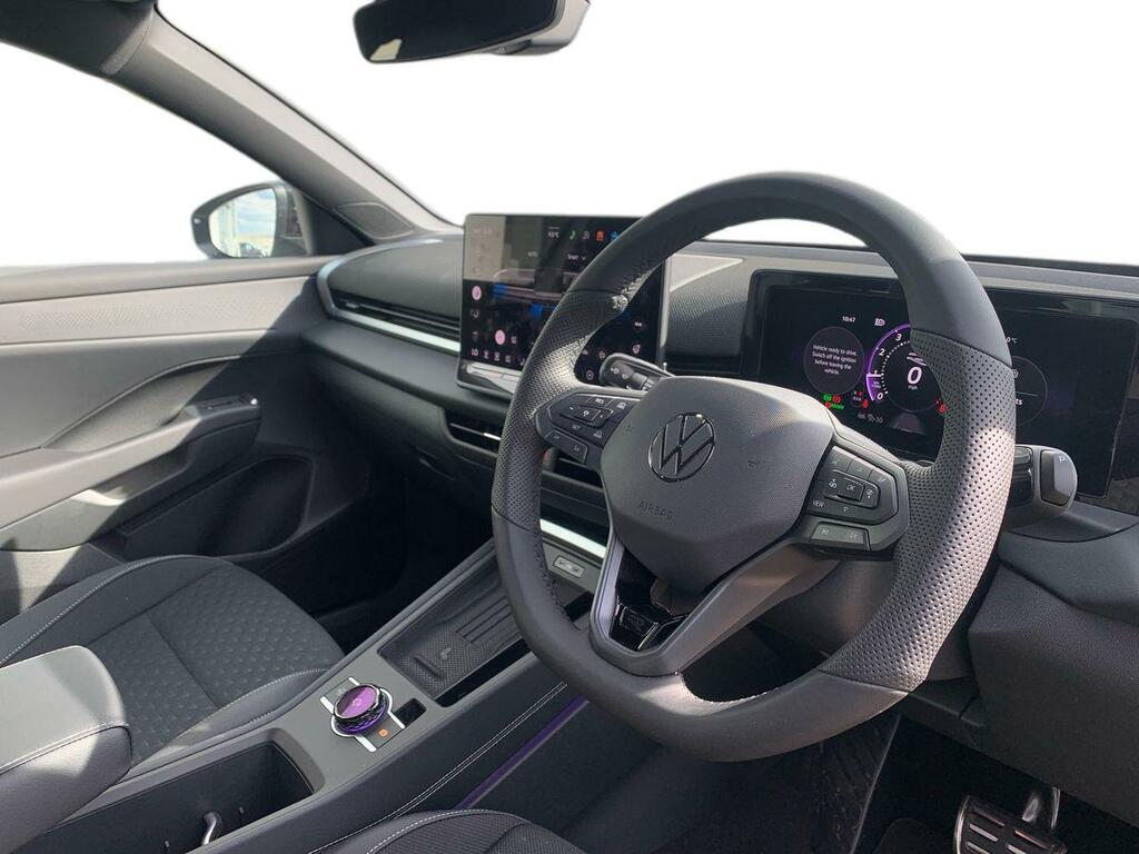 Volkswagen T-Roc 1.5 Etsi 150 R-line Dsg SY26GUJ White #6