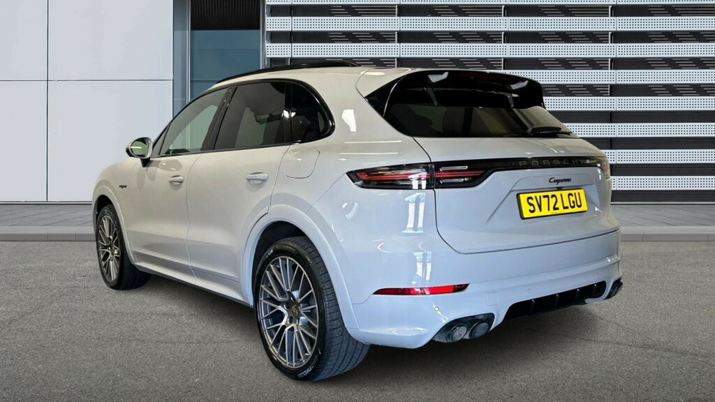 Porsche Cayenne 3.0 V6 E-hybrid 17.9Kwh Platinum Edition Tiptronic SV72LGU Grey #4
