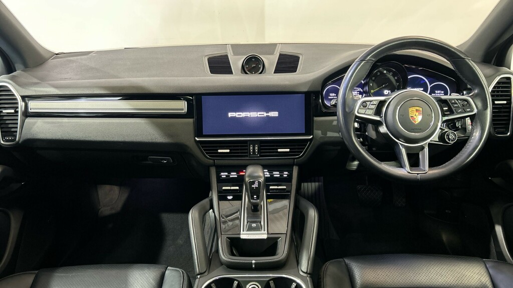 Porsche Cayenne 3.0 V6 E-hybrid 17.9Kwh Platinum Edition Tiptronic SV72LGU Grey #5
