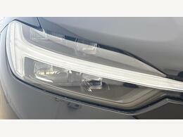 Volvo XC60 2.0 T6 350 Phev Plus Black Ed Awd Geartronic RF25UCP Black #5