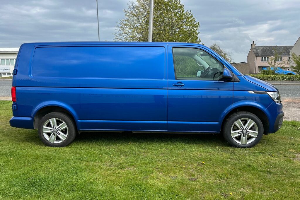 Volkswagen Transporter 2.0 Bitdi 204 Highline Van Dsg VO22PZE Blue #4