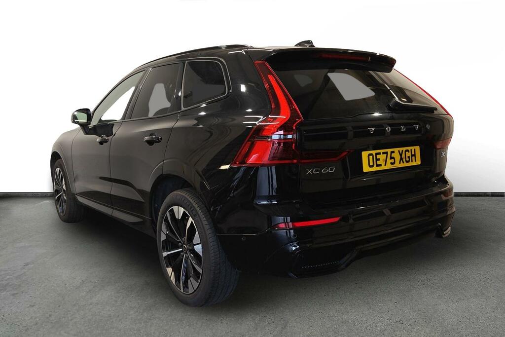 Volvo XC60 2.0 B5p Plus Dark Awd Geartronic OE75XGH Black #4