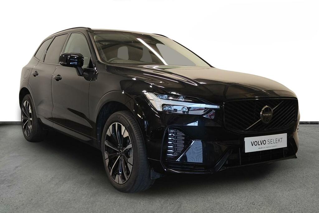 Volvo XC60 2.0 B5p Plus Dark Awd Geartronic Black