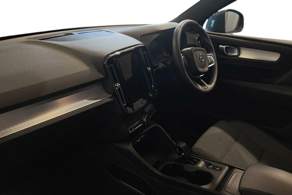 Volvo XC40 2.0 B3p Core LB25OXU #3