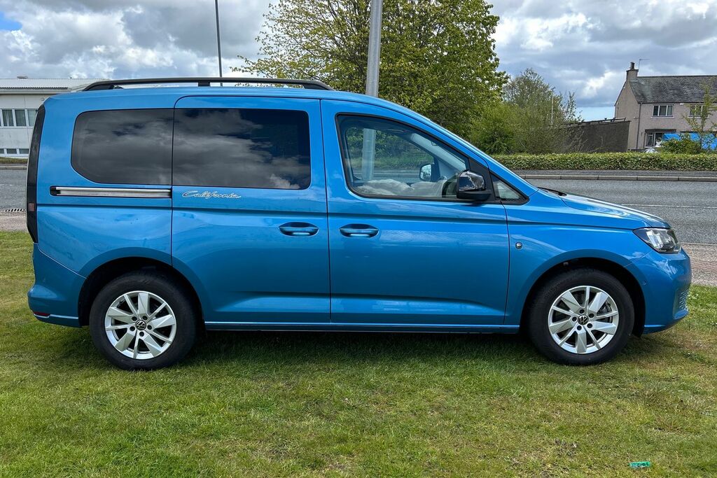 Volkswagen Caddy California 1.5 Tsi Dsg Blue #4