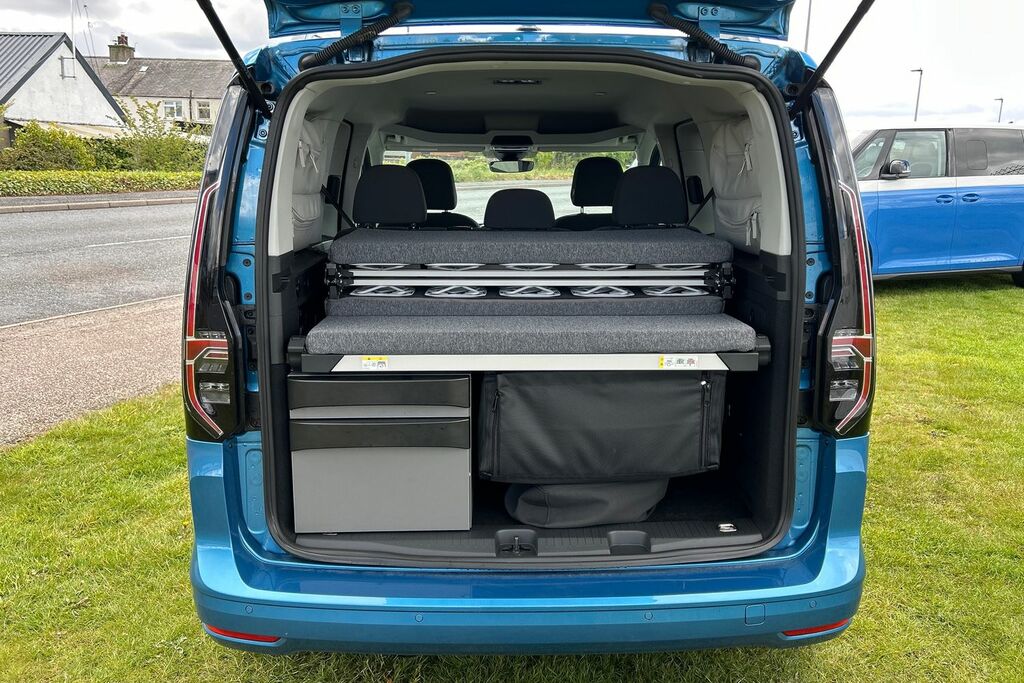 Volkswagen Caddy California 1.5 Tsi Grey #11