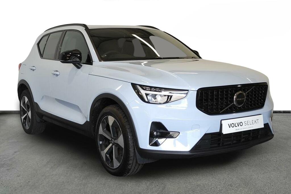 Volvo XC40 2.0 B3p Plus Dark Blue