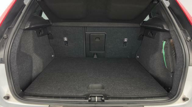 Volvo XC40 R-design, T3 NL22GGP Silver #4