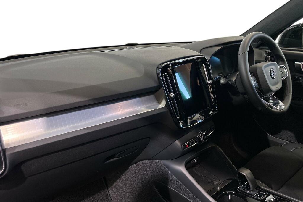 Volvo XC40 Black Edition Plus, B3 Mild Hybrid, SV26UNK Grey #2