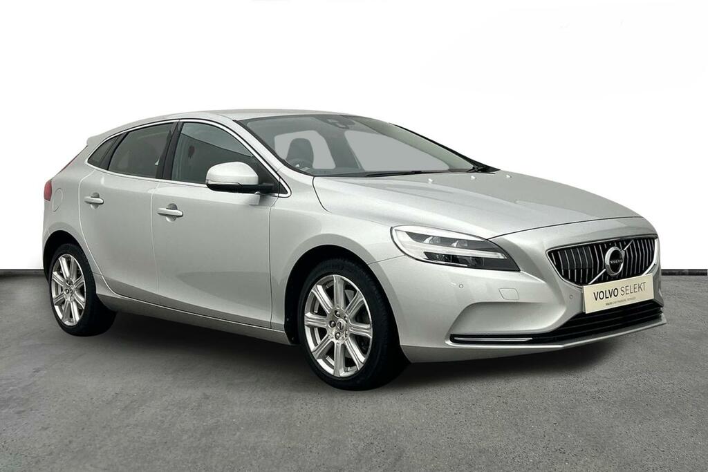 Volvo V40 T3 Inscription Silver