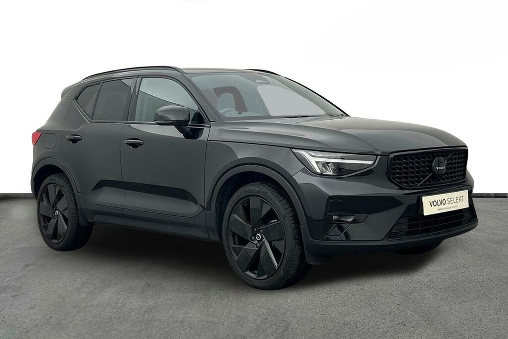Volvo XC40 Black Edition Plus, B3 Mild Hybrid, Black