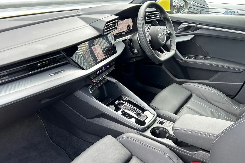 Audi A3 S Line Tfsi 150 Ps S Tronic MT75NKC Yellow #2