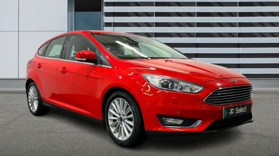 Ford Focus 1.0T Ecoboost Titanium X Euro 6 Ss Red