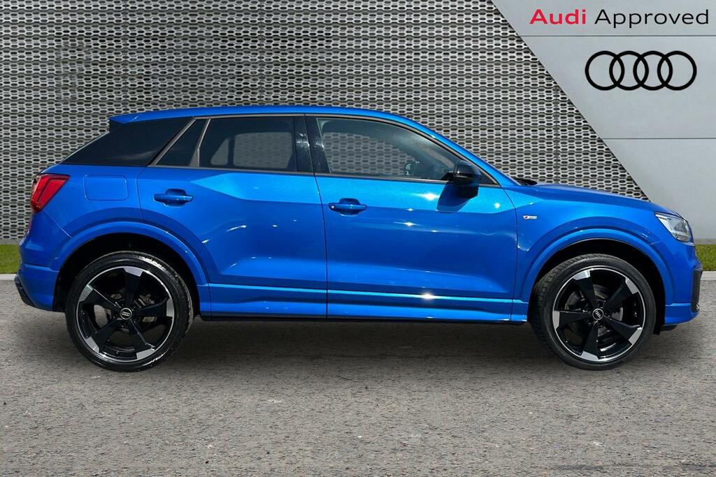 Audi Q2 Black Edition 30 Tfsi 116 Ps 6-Speed SR69JLV Blue #4