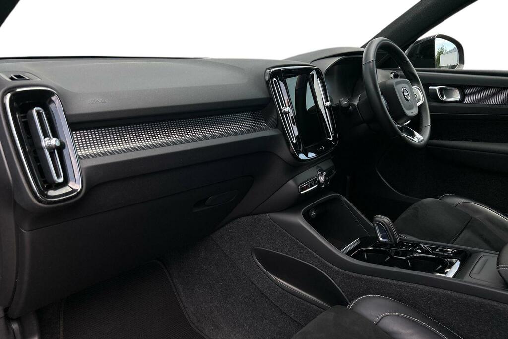 Volvo XC40 R-design, T3 ST71OWX Black #2