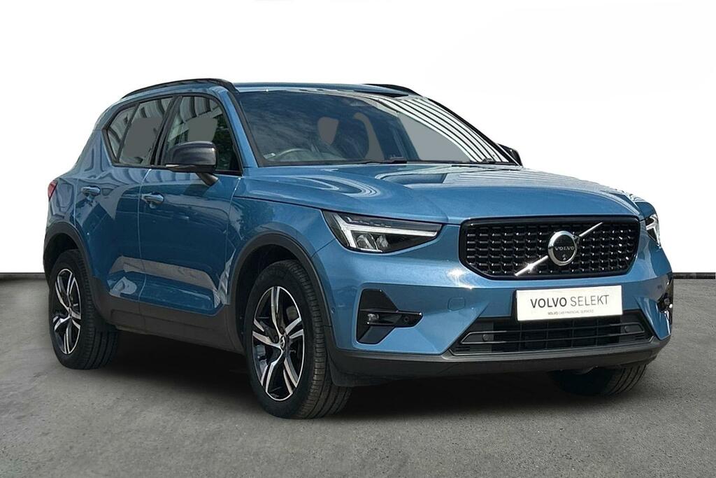 Volvo XC40 Plus, B4 Mild Hybrid, Dark ST73CVN Blue