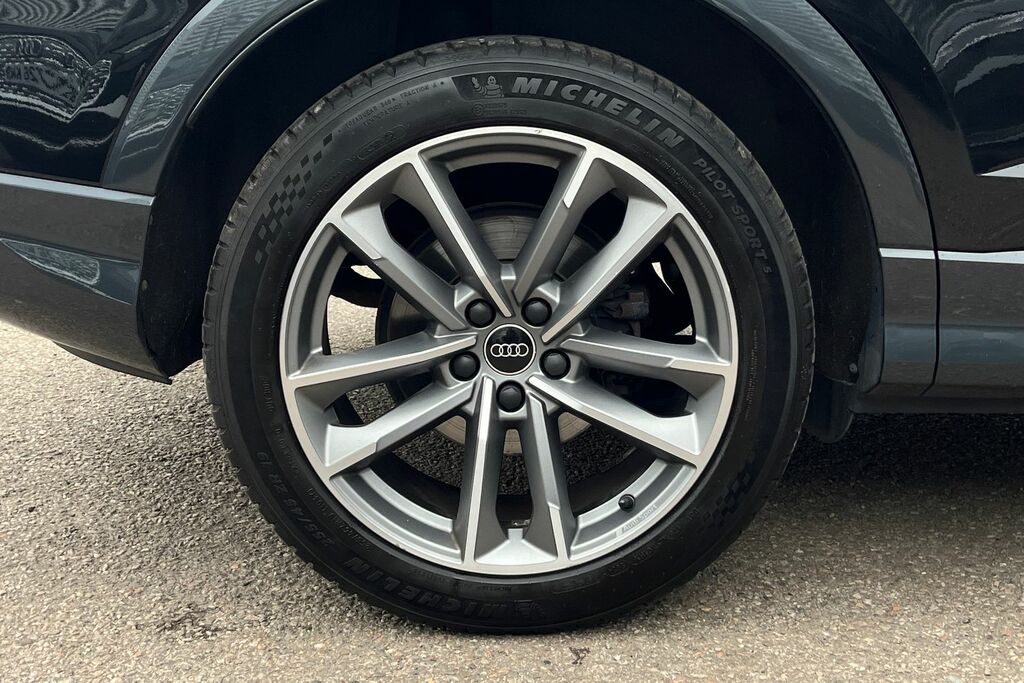 Audi Q3 Black Edition 35 Tfsi 150 Ps 6-Speed DF23VFS Black #5