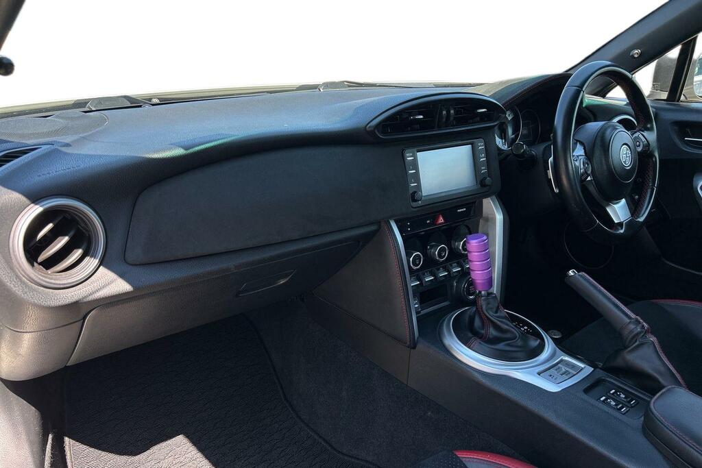 Toyota GT86 2.0 D-4s Pro White #2