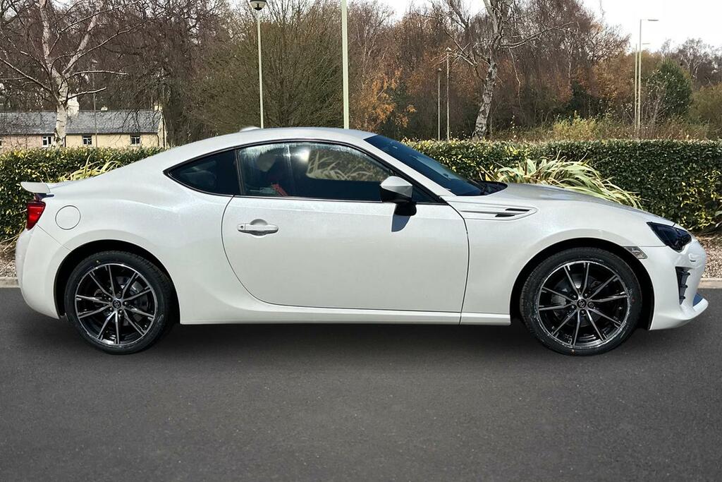 Toyota GT86 2.0 D-4s Pro White #4