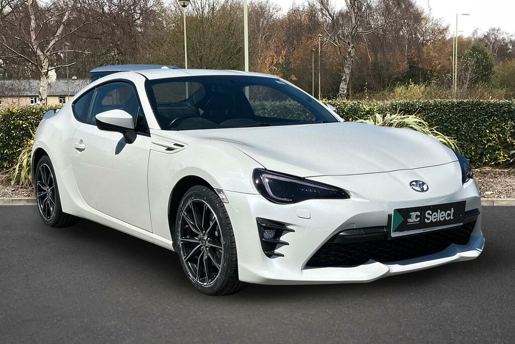 Toyota GT86 2.0 D-4s Pro White