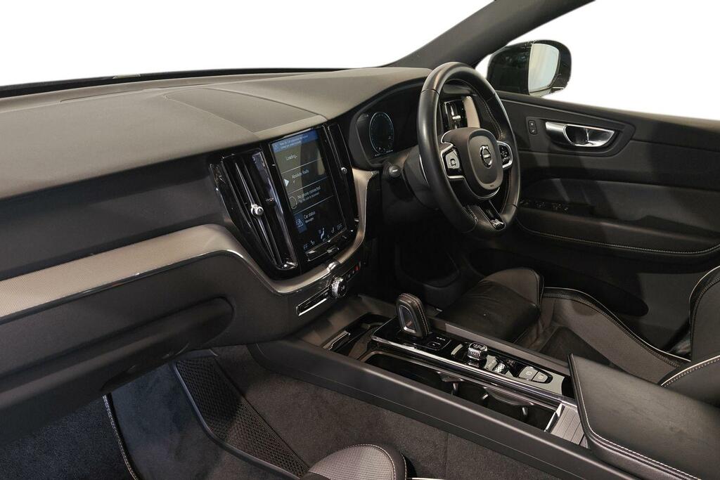 Volvo XC60 2.0 B6p 300 R Design Awd Geartronic Blue #2