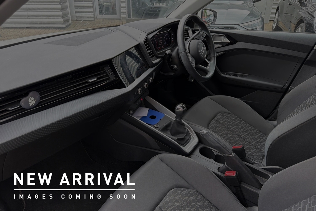 Audi A1 Sport 25 Tfsi 95 Ps 5-Speed ST70XJW White #2