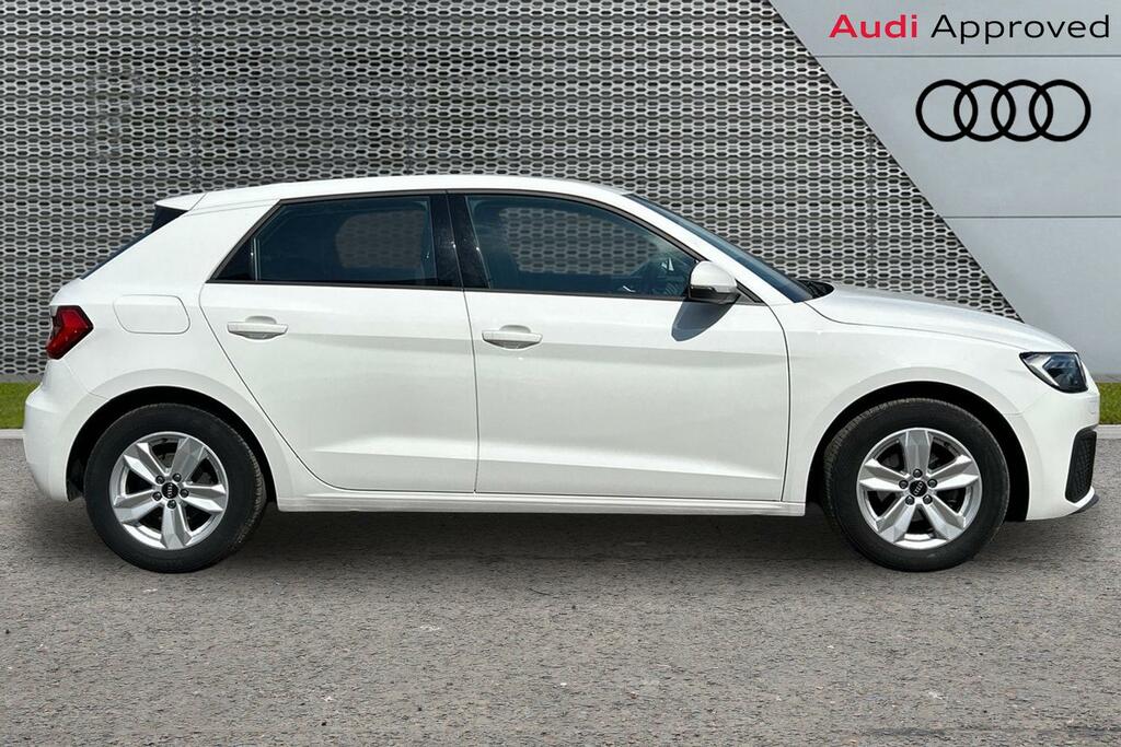 Audi A1 Technik 25 Tfsi 95 Ps 5-Speed ST72UUC White #4