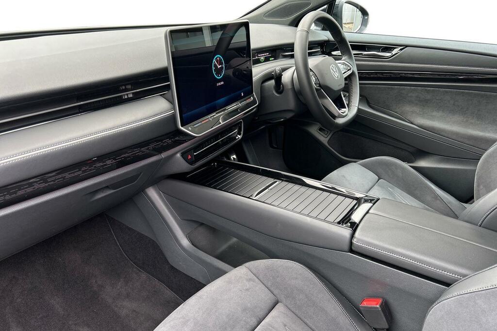 Volkswagen ID.7 210Kw Match Pro S Plus 86Kwh Black #2