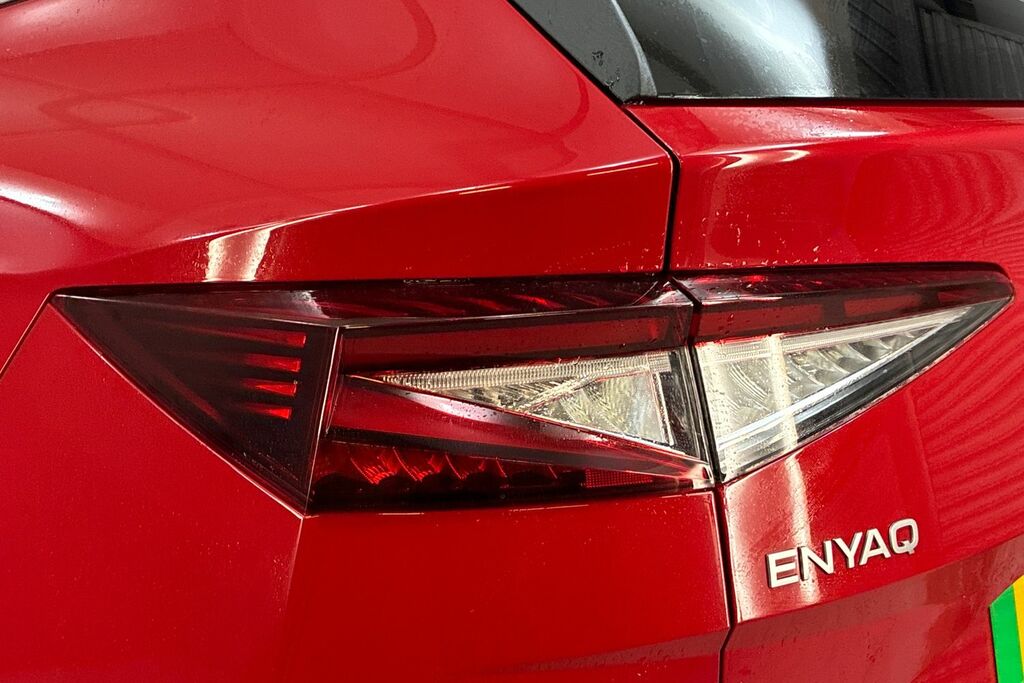 Skoda ENYAQ Estate Black #19