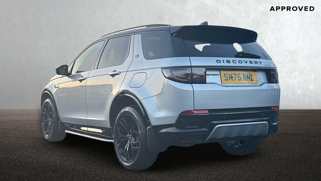 Land Rover Discovery Sport P270e Landmark Silver #2