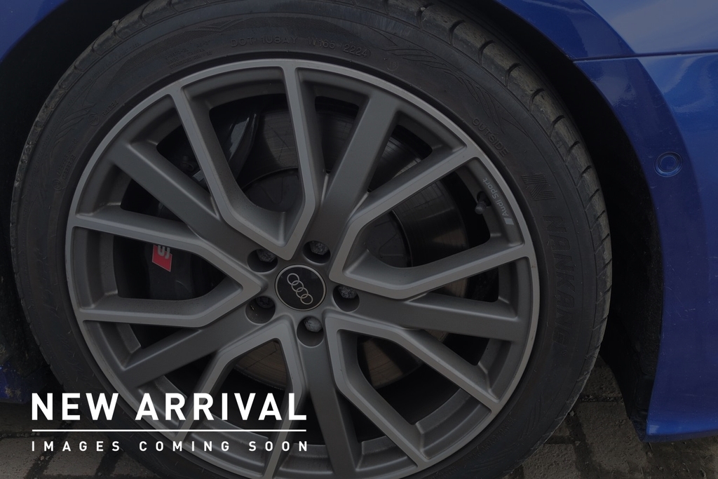 Audi Sport Black #4