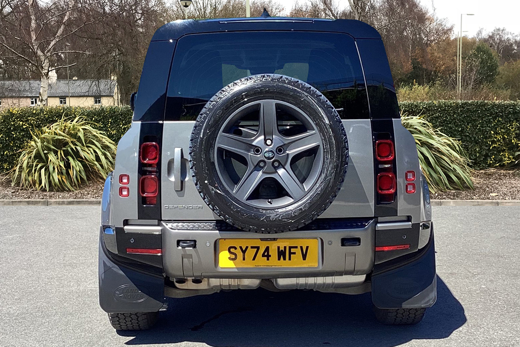 Land Rover Defender 90 D250 X-dynamic Se Silver #6